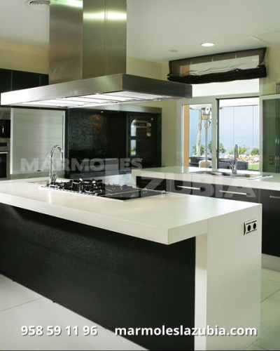 encimera de cocina en silestone blanco zeus